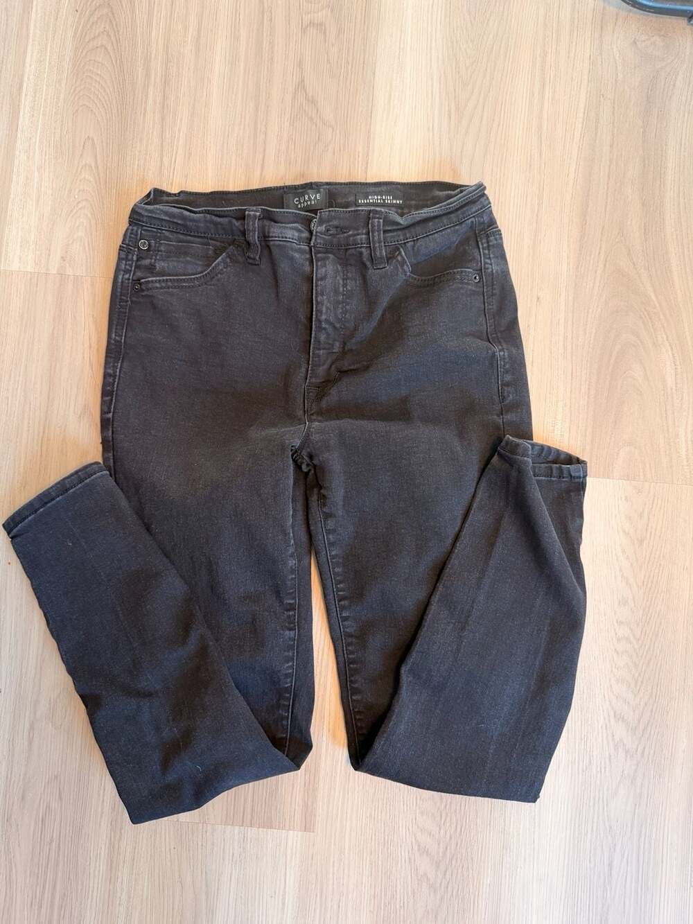 Curve Appeal High-Rise Essential Skinny Black Jeans Size 8/29